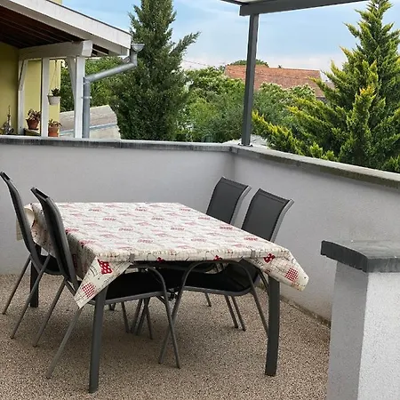 Nyaraló Bretzel Et Cigogne *